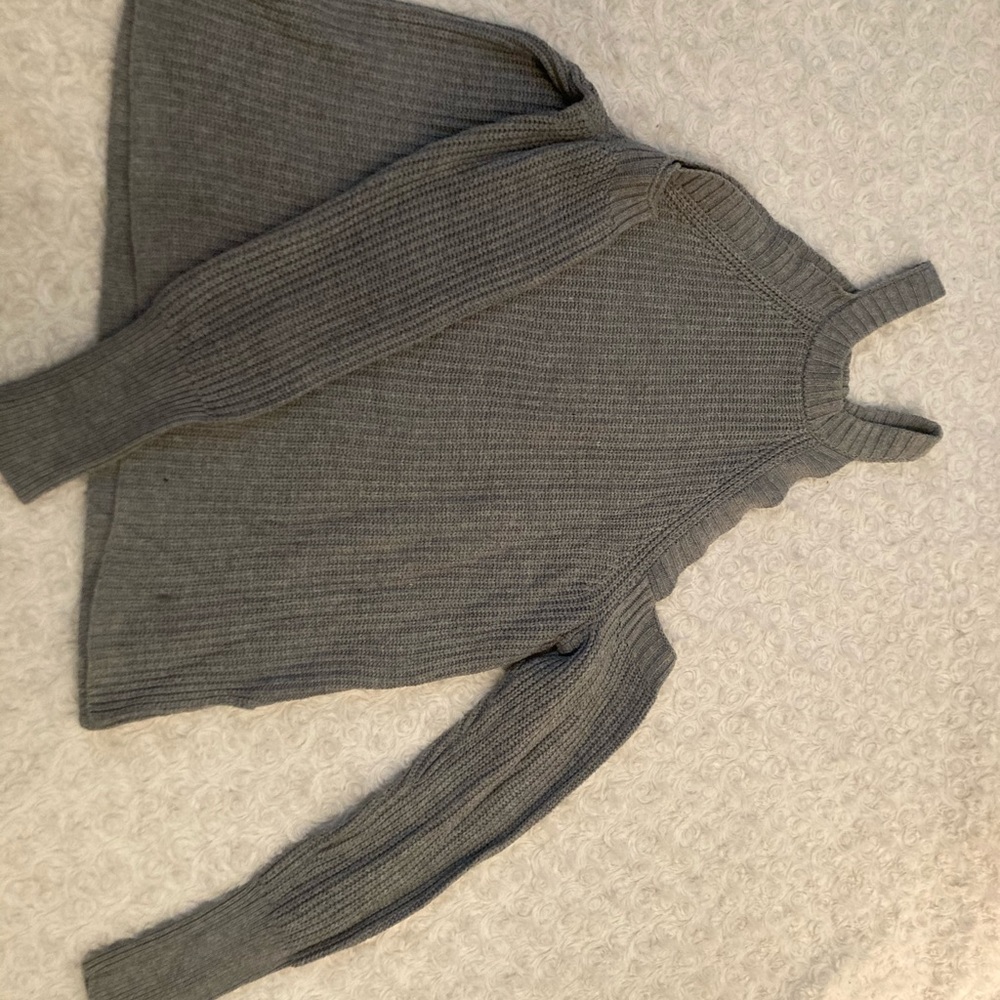 American Eagle sweater